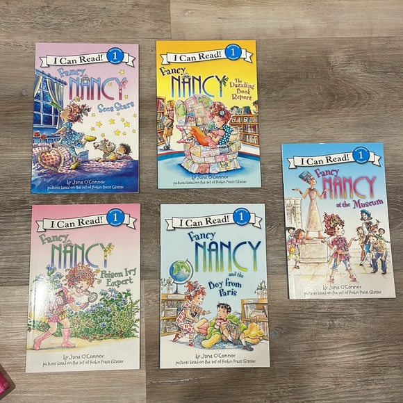 Fancy Nancy level 1 books - Picture 2 of 4